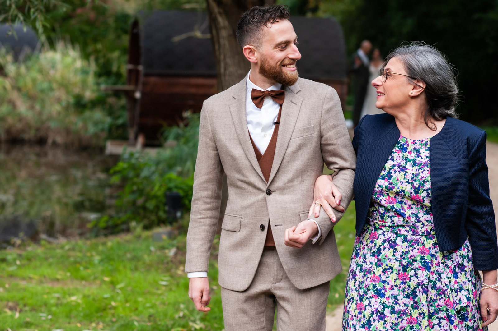 trouwen op landgoed vidaa, trouwen in rotterdam, trouwfotograaf rotterdam, bruidsfotograaf, wat kost een trouwfotograaf, het polderhuis, bergschenhoek