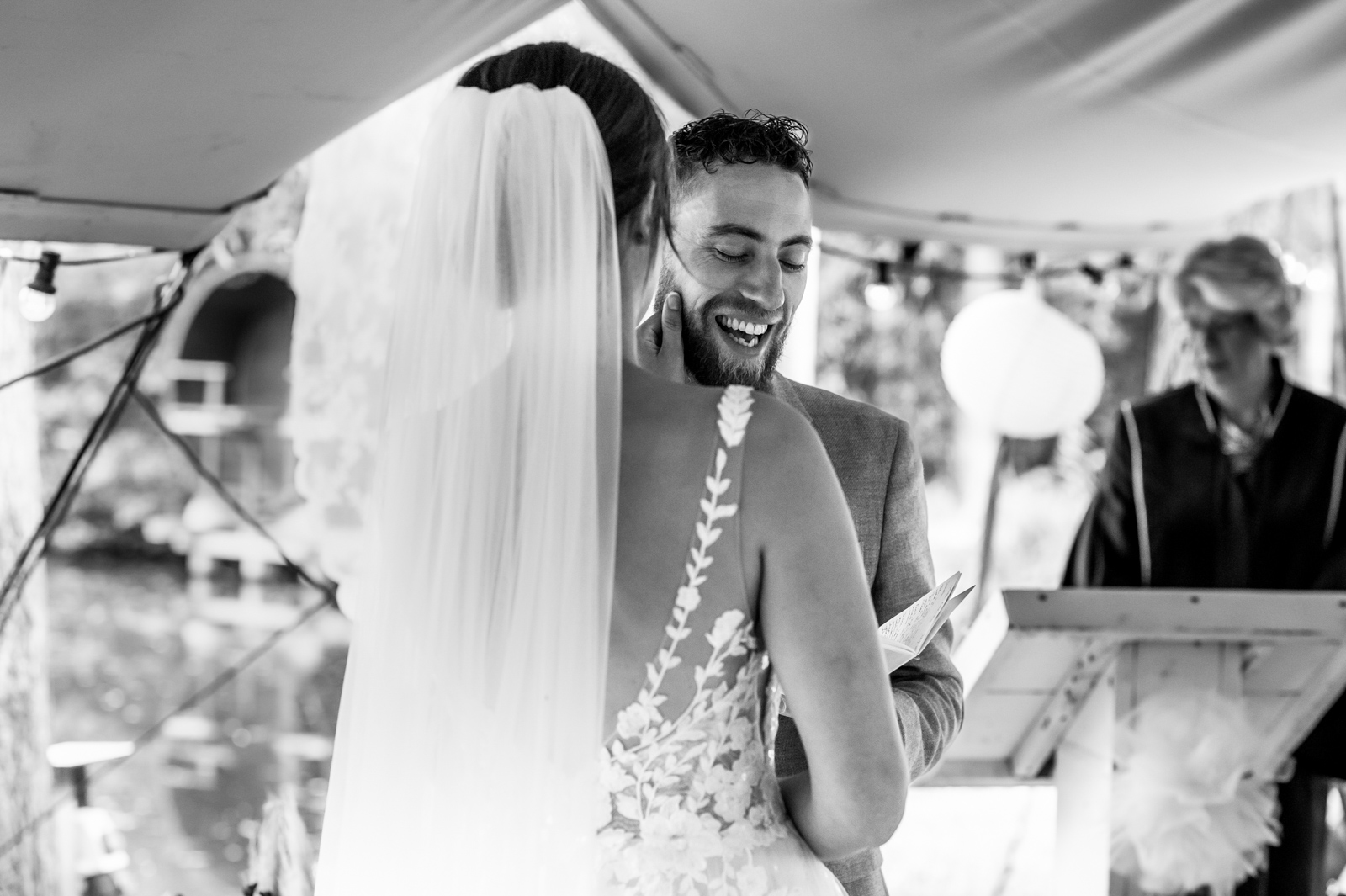 trouwen op landgoed vidaa, trouwen in rotterdam, trouwfotograaf rotterdam, bruidsfotograaf, wat kost een trouwfotograaf, het polderhuis, bergschenhoek