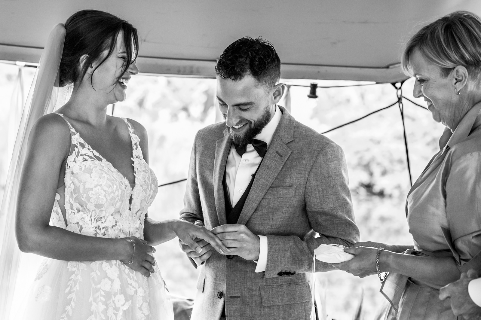 trouwen op landgoed vidaa, trouwen in rotterdam, trouwfotograaf rotterdam, bruidsfotograaf, wat kost een trouwfotograaf, het polderhuis, bergschenhoek