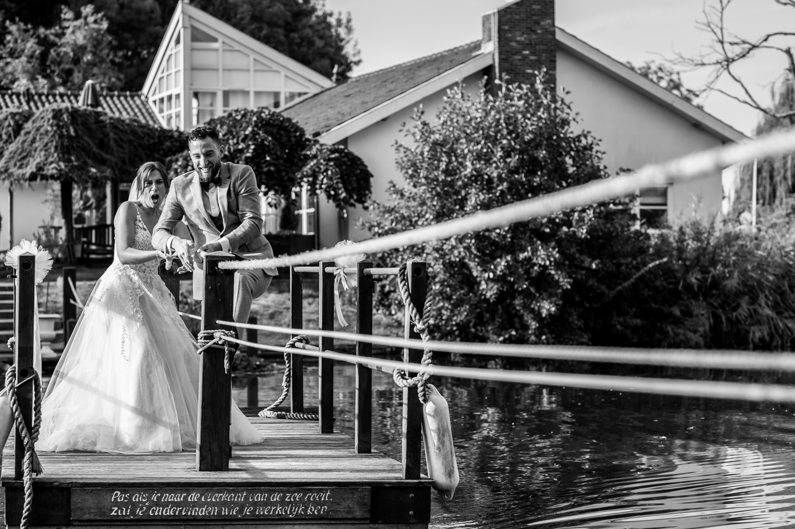 trouwen op landgoed vidaa, trouwen in rotterdam, trouwfotograaf rotterdam, bruidsfotograaf, wat kost een trouwfotograaf, het polderhuis, bergschenhoek
