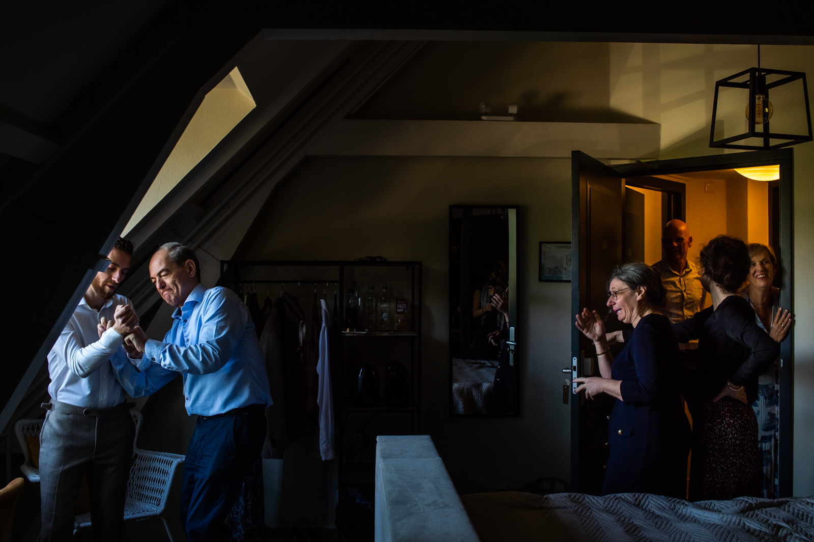 trouwen op landgoed vidaa, trouwen in rotterdam, trouwfotograaf rotterdam, bruidsfotograaf, wat kost een trouwfotograaf, het polderhuis, bergschenhoek