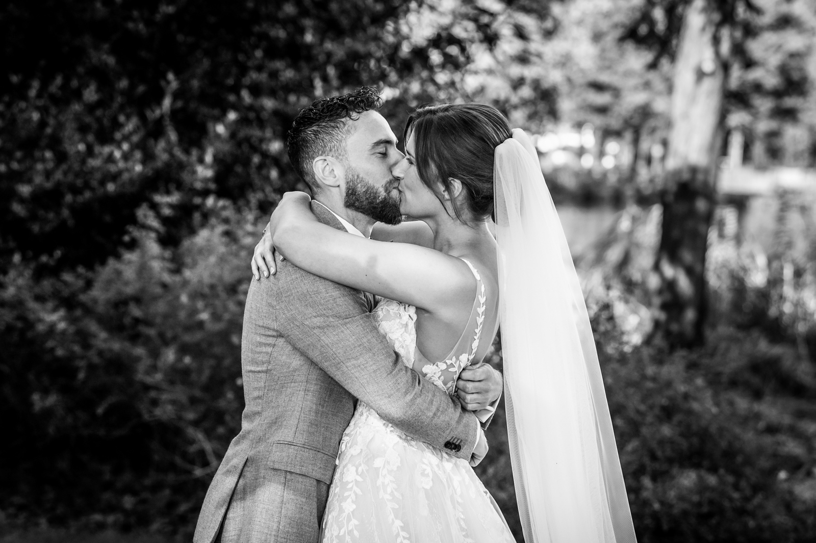 trouwen op landgoed vidaa, trouwen in rotterdam, trouwfotograaf rotterdam, bruidsfotograaf, wat kost een trouwfotograaf, het polderhuis, bergschenhoek