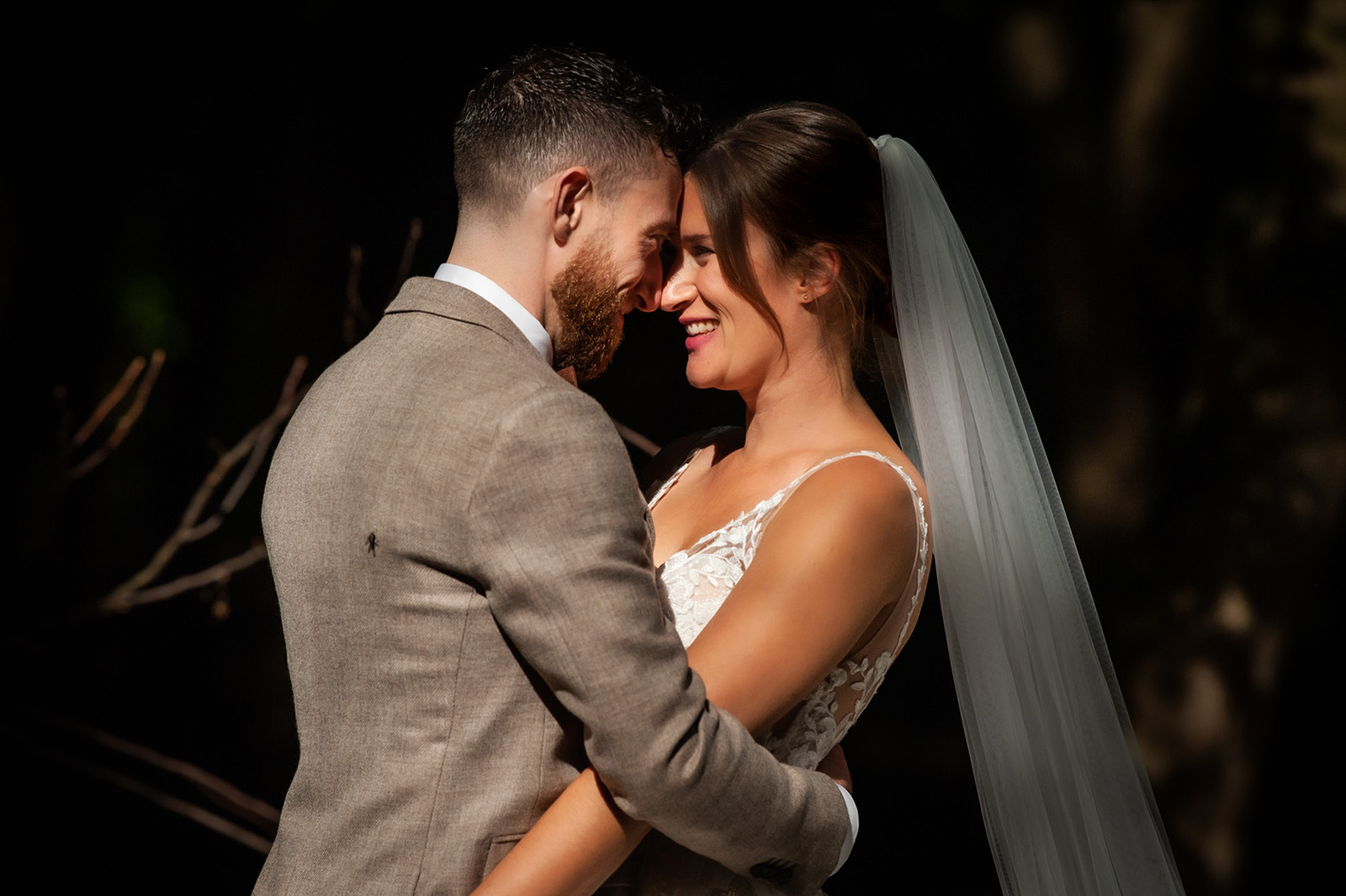 trouwen op landgoed vidaa, trouwen in rotterdam, trouwfotograaf rotterdam, bruidsfotograaf, wat kost een trouwfotograaf, het polderhuis, bergschenhoek