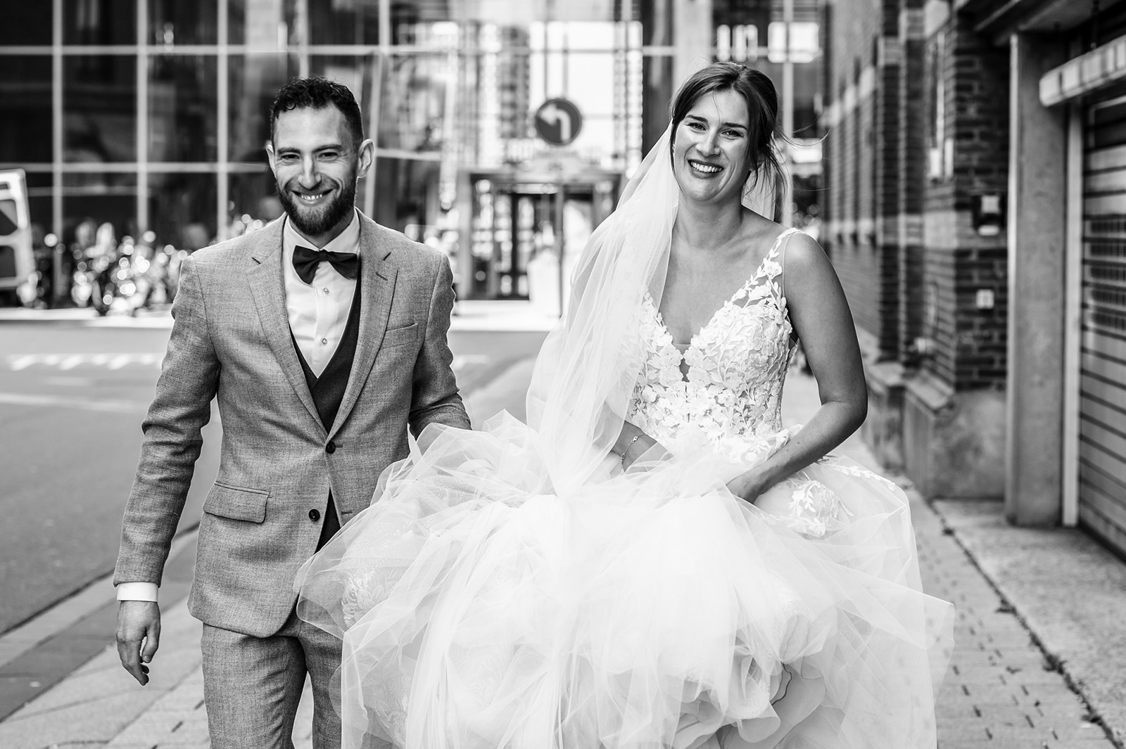 trouwen op landgoed vidaa, trouwen in rotterdam, trouwfotograaf rotterdam, bruidsfotograaf, wat kost een trouwfotograaf, het polderhuis, bergschenhoek